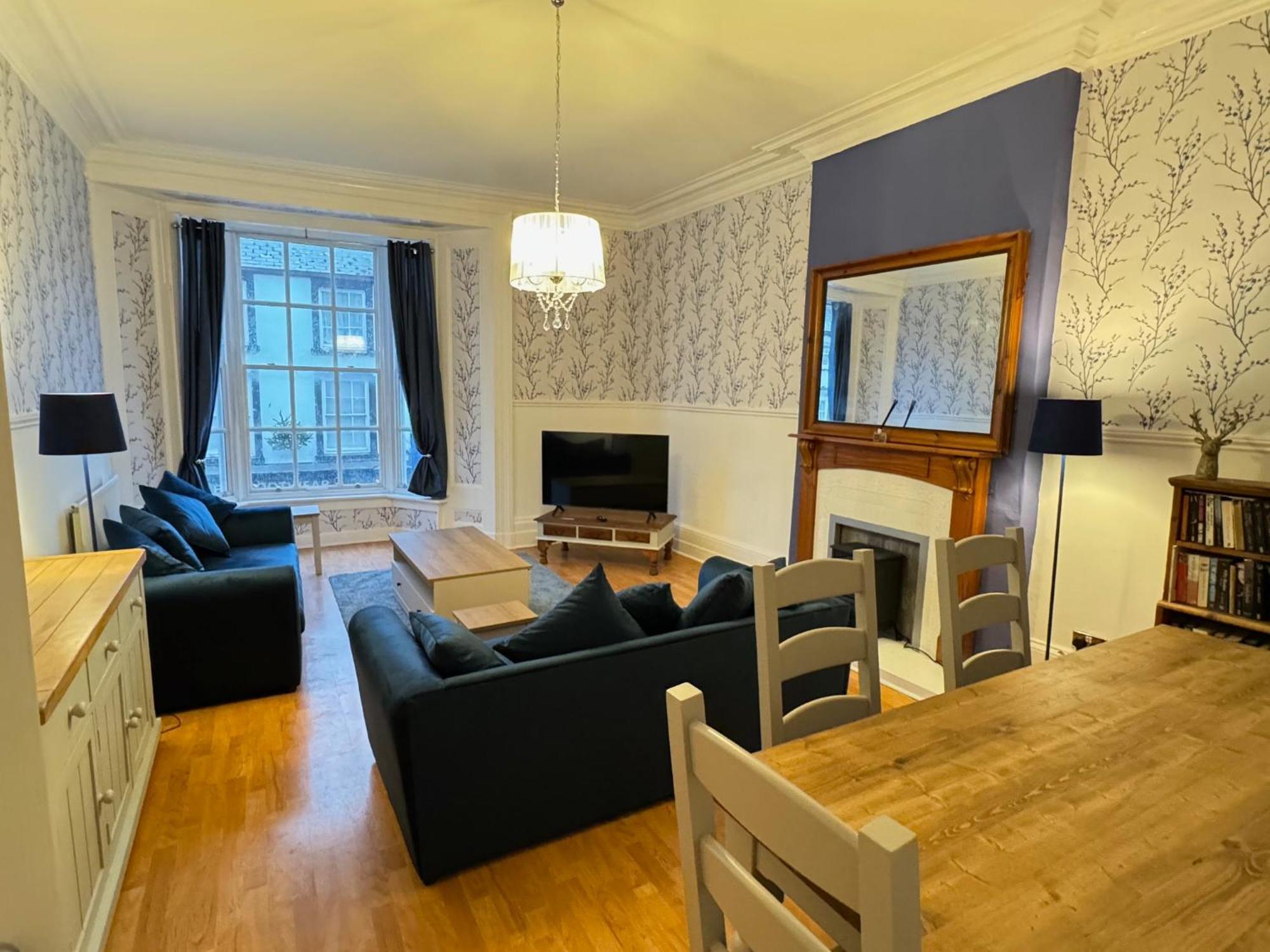 Compton House 1 Apartment คอนวี ภายนอก รูปภาพ
