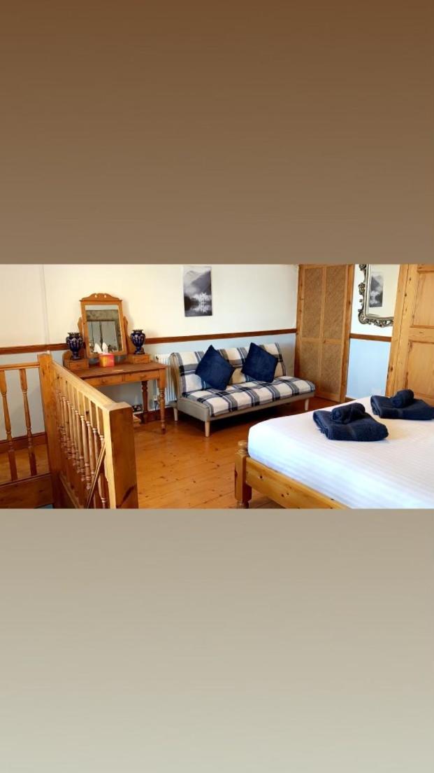 Compton House 1 Apartment คอนวี ภายนอก รูปภาพ